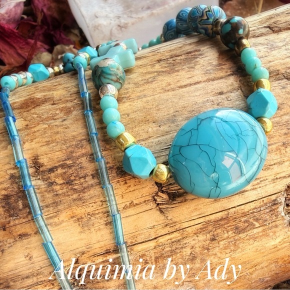 Gold and blue bold colorful choker necklace with turquoise - Picture 5 of 6